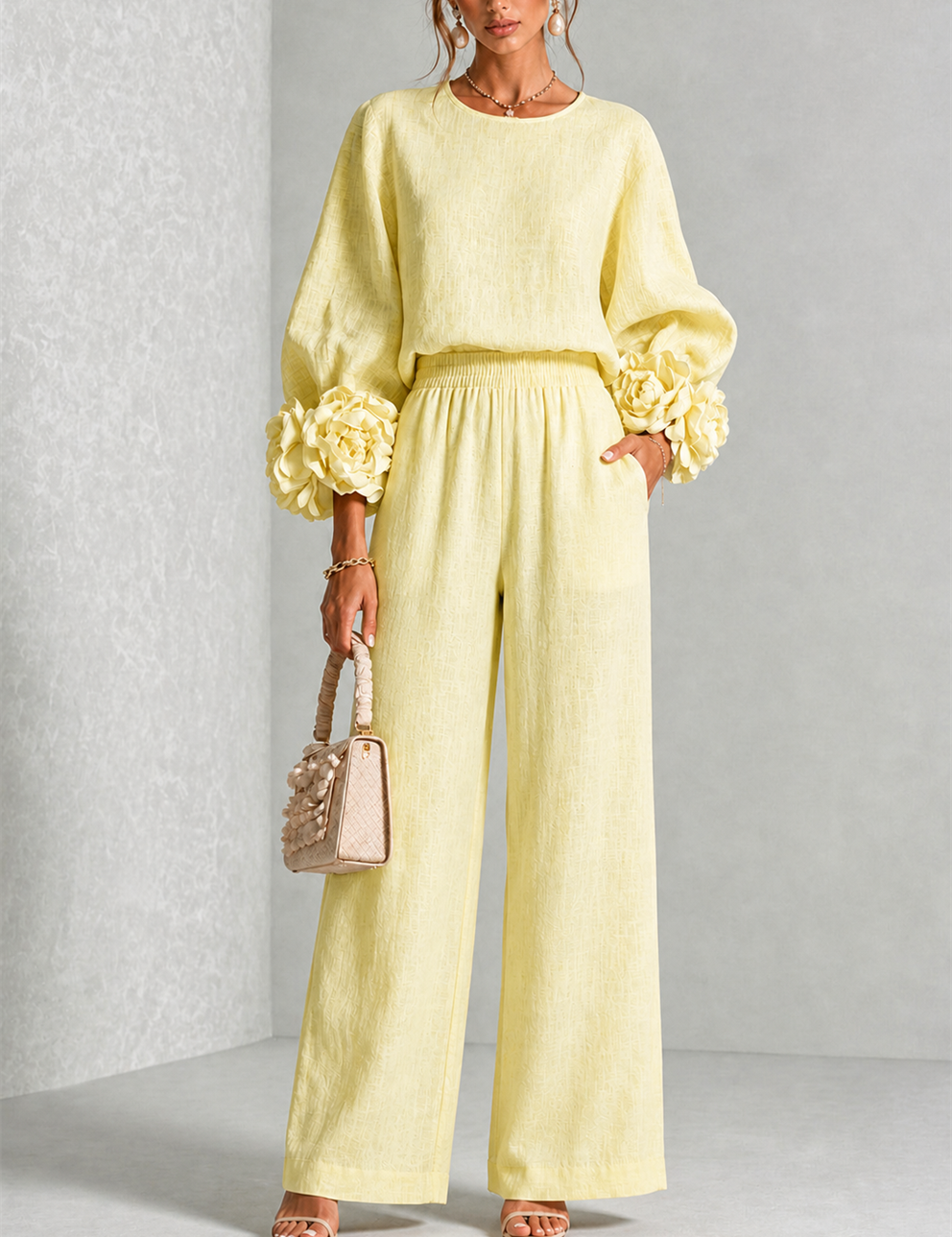 Giada | Completo Coordinato con Rose 3D ai Polsini